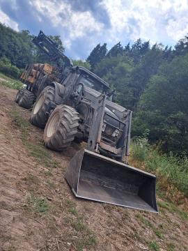 Traktorius VALTRA T193 | Miškų ūkio mašinos | Medžio apdirbimo mašinos | KOMITrade s.r.o.