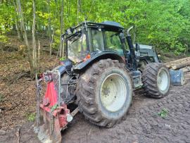 Traktorius VALTRA T193 | Miškų ūkio mašinos | Medžio apdirbimo mašinos | KOMITrade s.r.o.