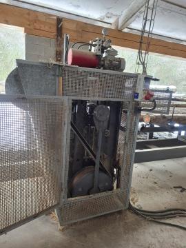 Korpusinis pjūklas / diržų rinkinys Trak-met PRU 570/8 |  Lentpjūvės mašinos | Medžio apdirbimo mašinos | Drekos Made s.r.o